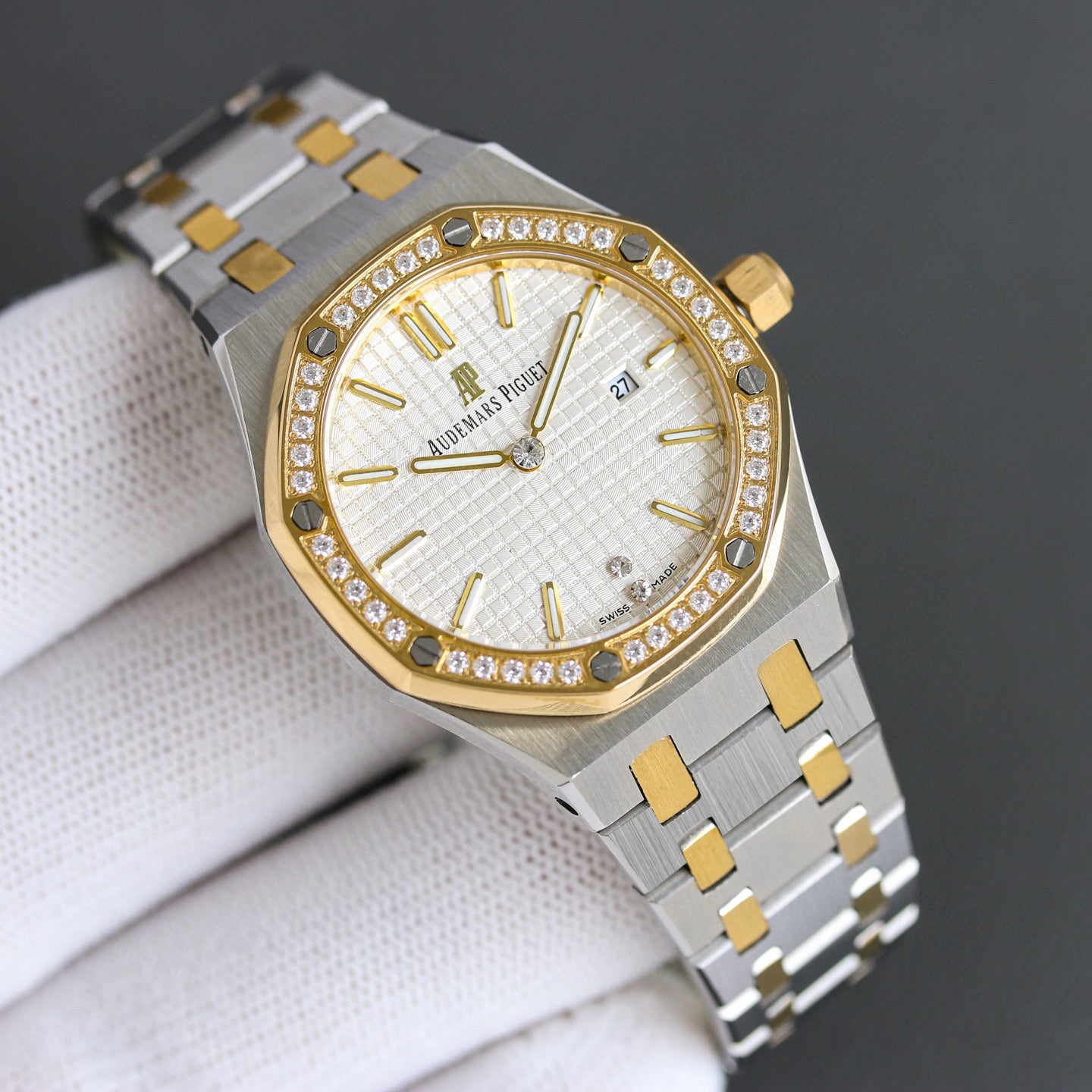 AUDEMARS PIGUET DIAMONDS