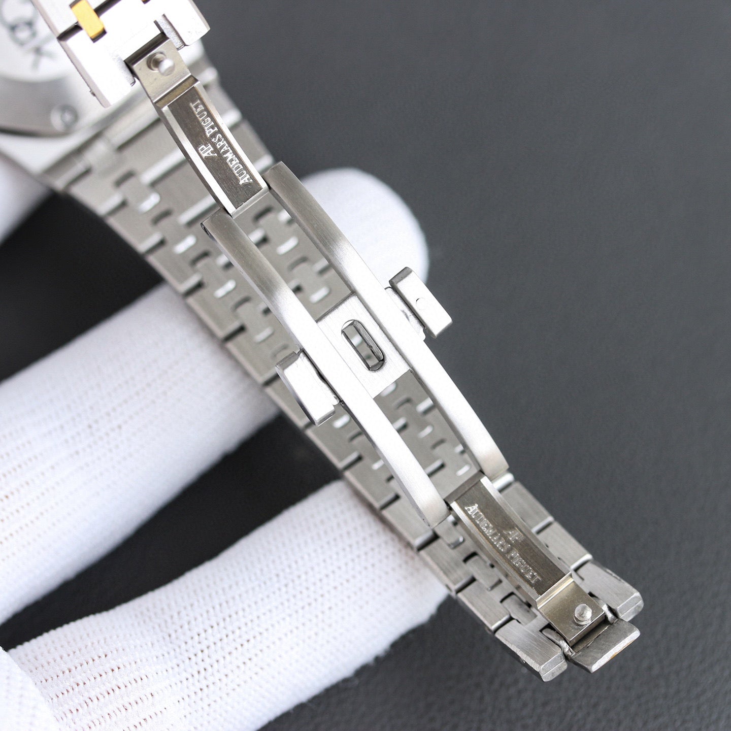 AUDEMARS PIGUET DIAMONDS