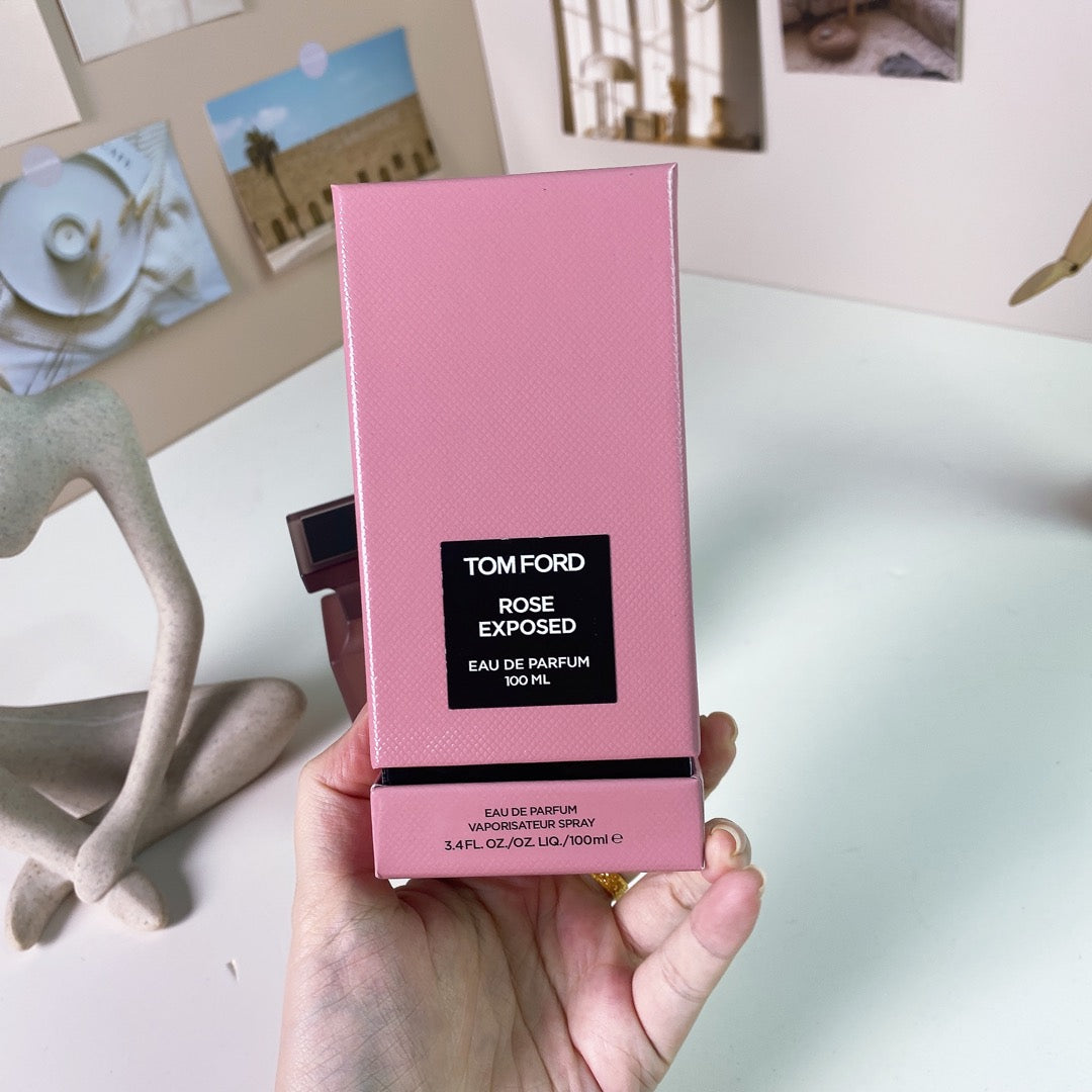 TOM FORD ROSE EXPOSED