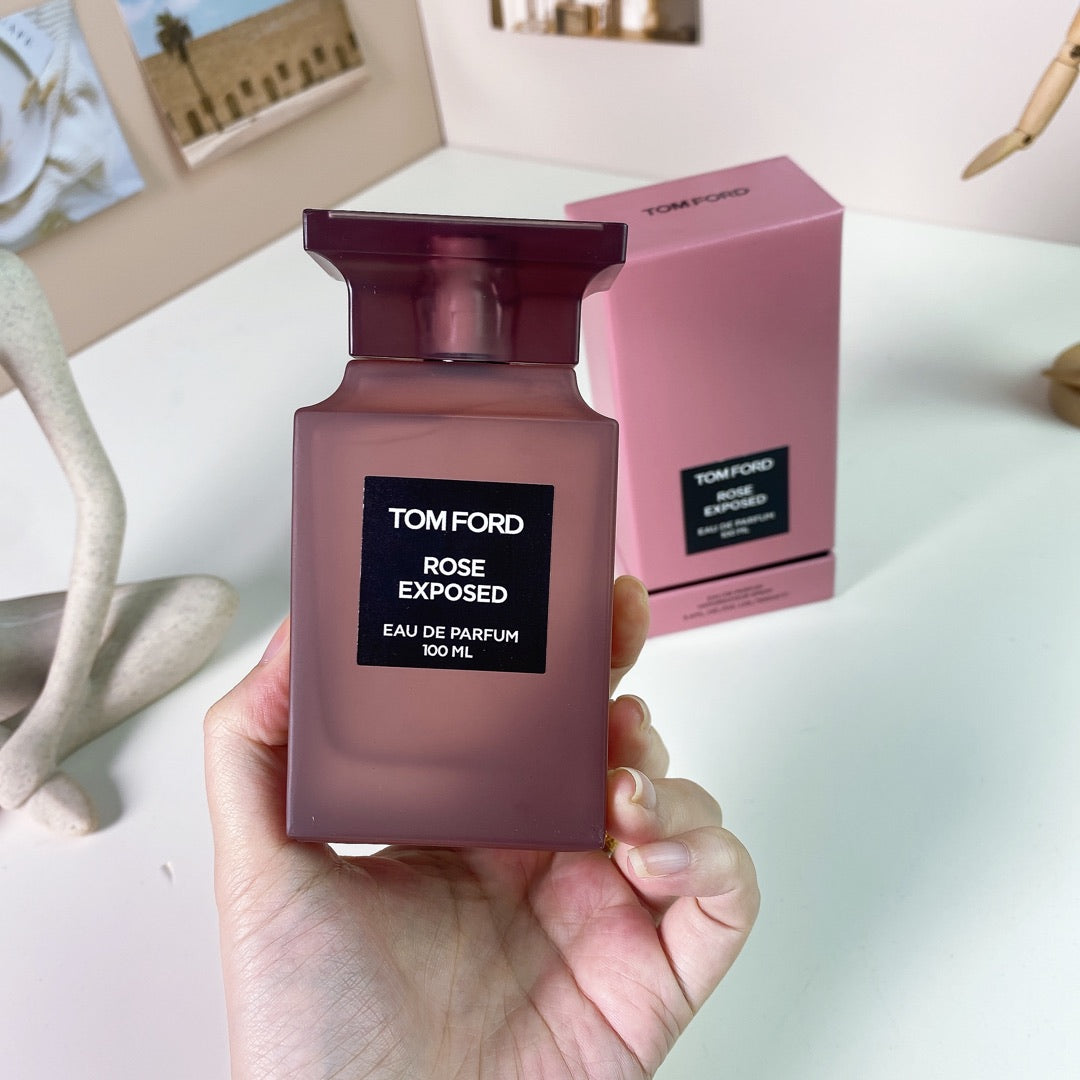 TOM FORD ROSE EXPOSED