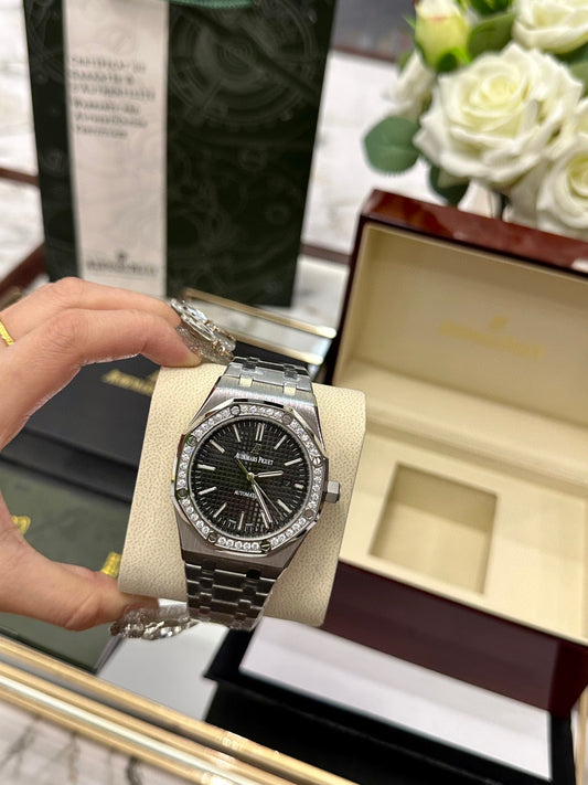 AUDEMARS PIGUET DIAMONDS DIAL