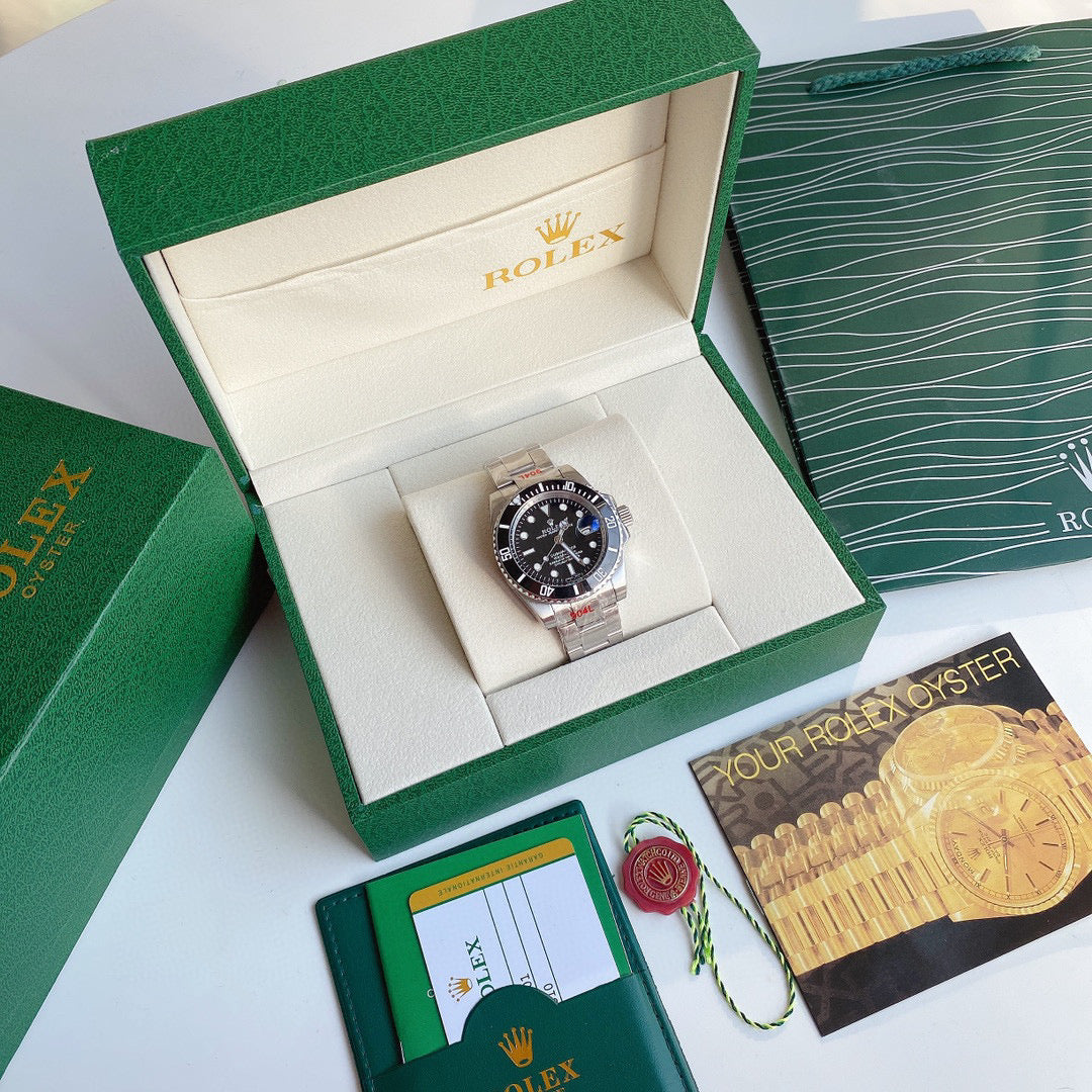 ROLEX SUBMARINER