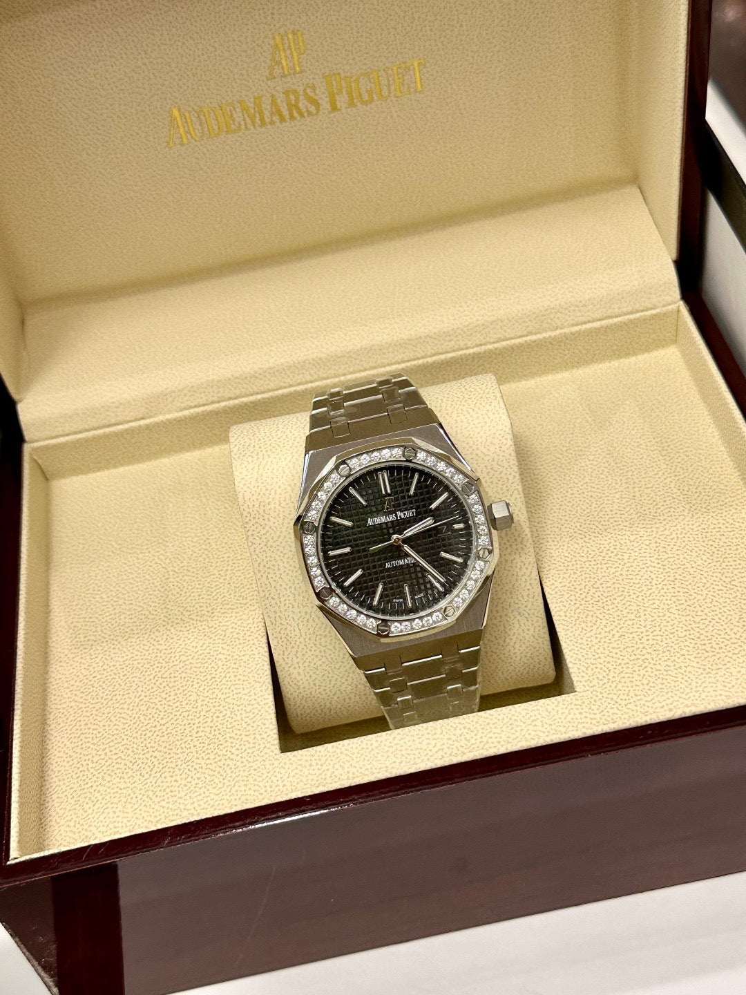AUDEMARS PIGUET DIAMONDS DIAL