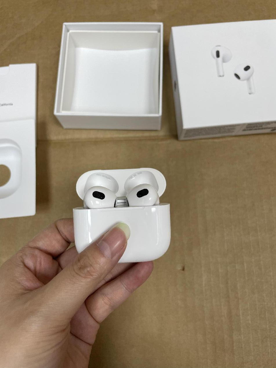 AIRPODS 3